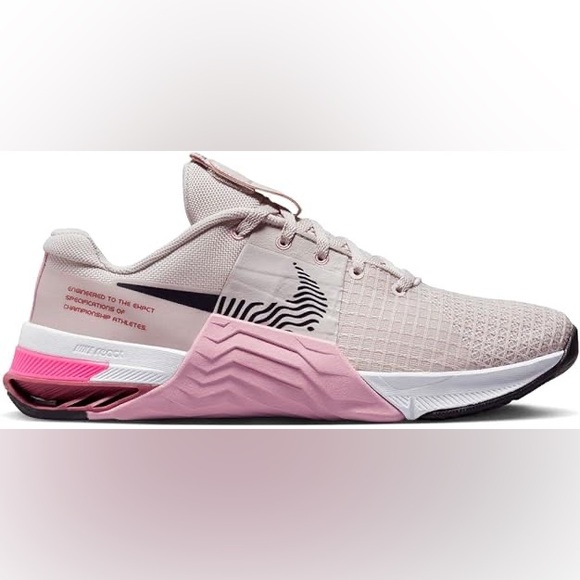 Nike Shoes - Nike Women’s Metcon 8 Size 10